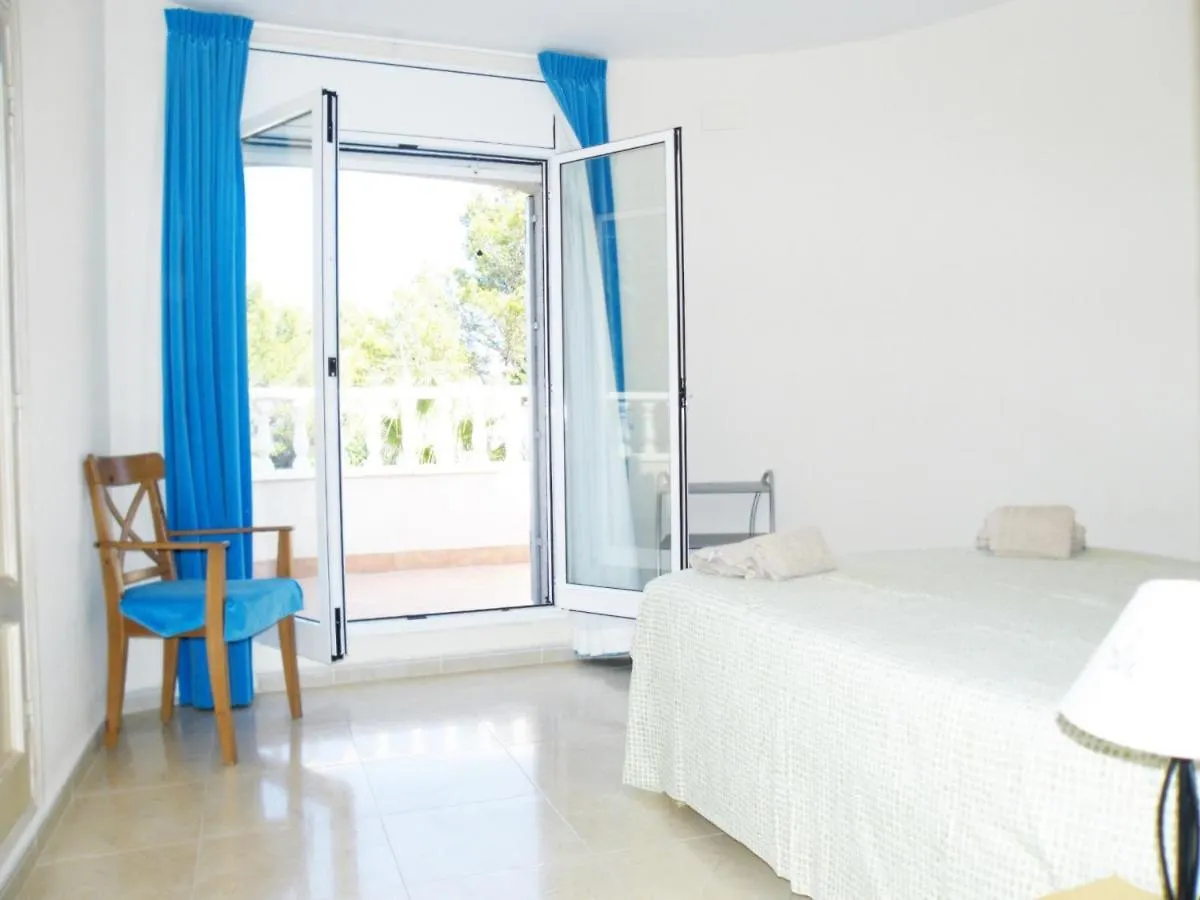 لاميتّيا ذي مار Villa Jacaranda Stunning 3Bedroom Villa With Air-Conditioning & Private Swimming Pool